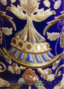 Detalle del manto de Mª Stma. de la Victoria.